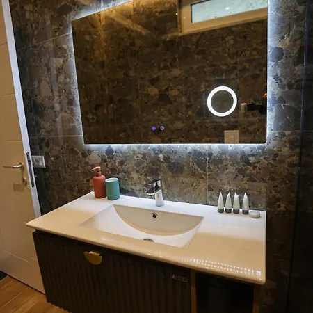 Blue Coast - Villa 1 Perla Resort 펜션 Lalez